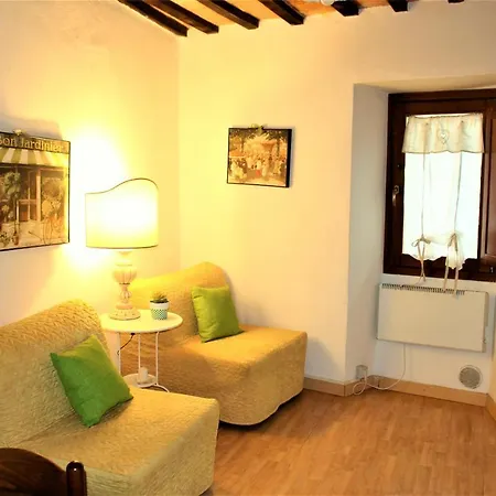 Red House-nel Cuore Medievale Di * Gubbio