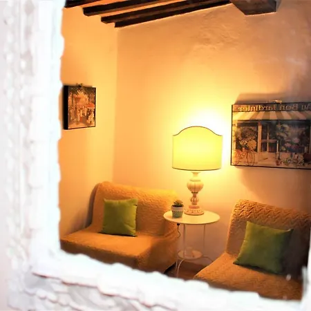 Appartamento Red House-nel Cuore Medievale Di Gubbio