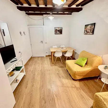 Red House-nel Cuore Medievale Di Apartamento *