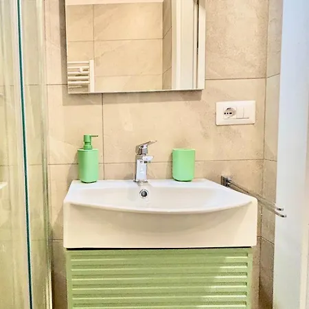 Red House-nel Cuore Medievale Di Apartamento