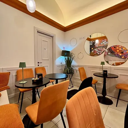 Red House-nel Cuore Medievale Di Appartamento