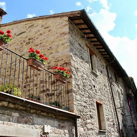 Red House-nel Cuore Medievale Di * Gubbio