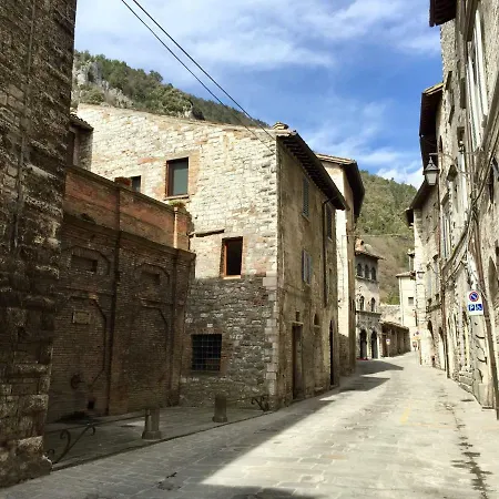 Appartamento Red House-nel Cuore Medievale Di
