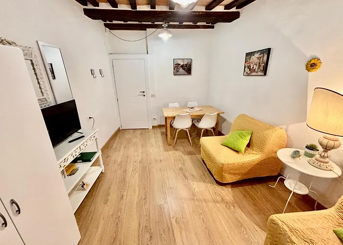 Red House Apartmán *