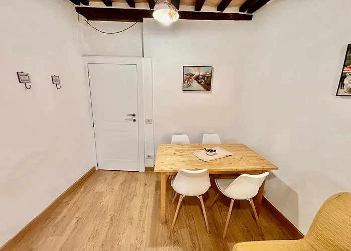 Red House Apartment Gubbio