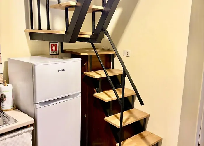 Red House Apartment *